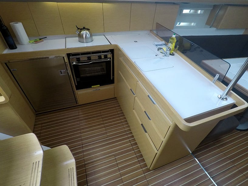 Sibenik Voilier Cabine 4  Couchettes 10  Invités 10  13.82 m Numéro de l'annonce: #3029 3