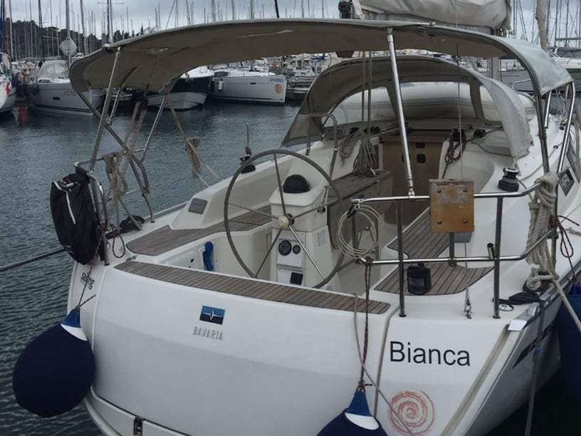 Puntone Sailboat 2 cabin 4 berths 4 guests 10 m Listing Number: #3040