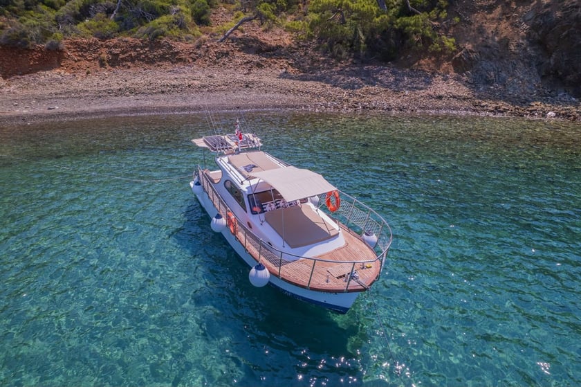 Fethiye Motorjacht   5  gasten 10 m Lijstnummer: #30409 3