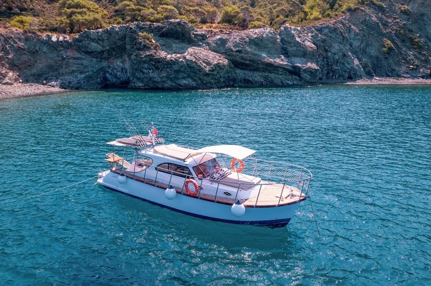 Fethiye Motorjacht   5  gasten 10 m Lijstnummer: #30409