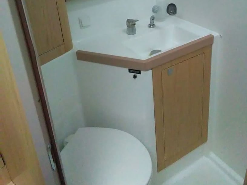 Puntone Yelkenli 5 kabin Konaklama 12 kişi Seyir 12 kişi 14.6 m İlan No: #3054 3
