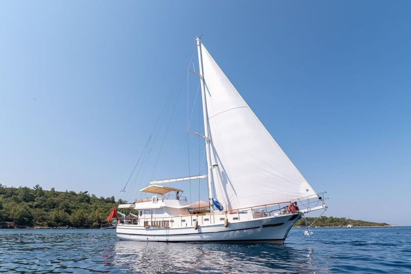 Bodrum Gulet 3 cabin 6 berths 6 guests 20 m Listing Number: #30593