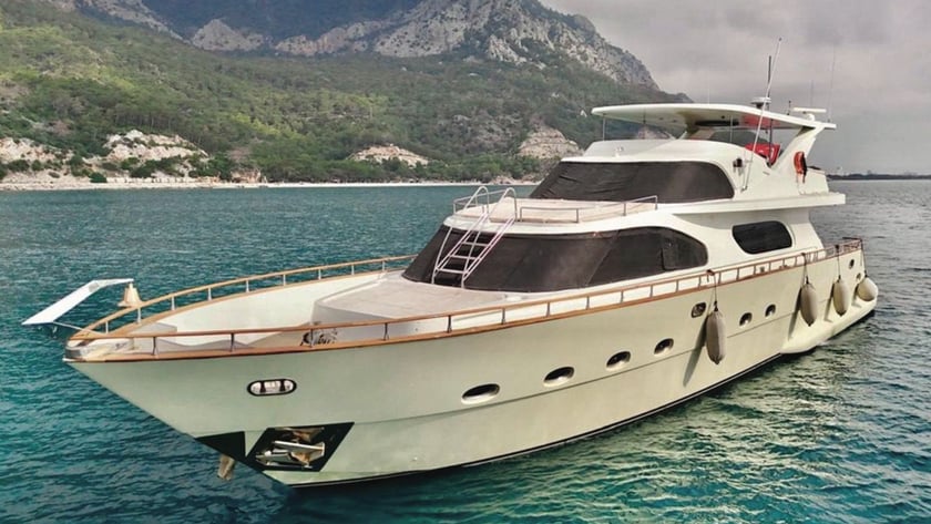 Antalya Motoryat   Seyir 25 kişi 28 m İlan No: #30663