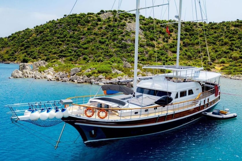 Bozburun Gulet 5 cabin 10 berths 10 guests 24 m Listing Number: #30681