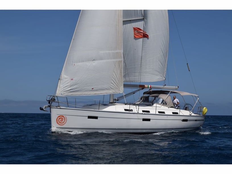 Palermo Segelboot 3 Kabine 8 Liegeplätze 8 Gäste 12.2 m Nummer des Inserats: #3072