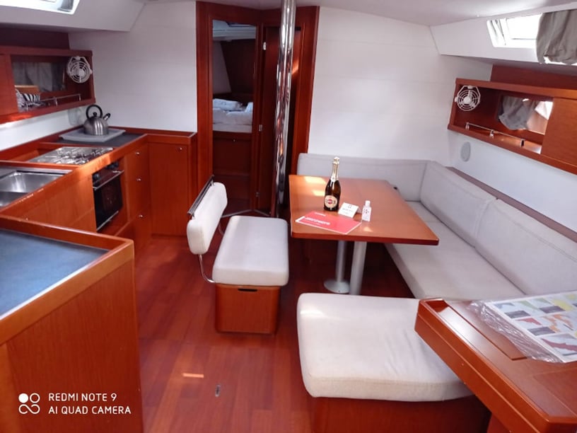 Puntone Sailboat 4 cabin 8 berths 8 guests 13.85 m Listing Number: #3102 2