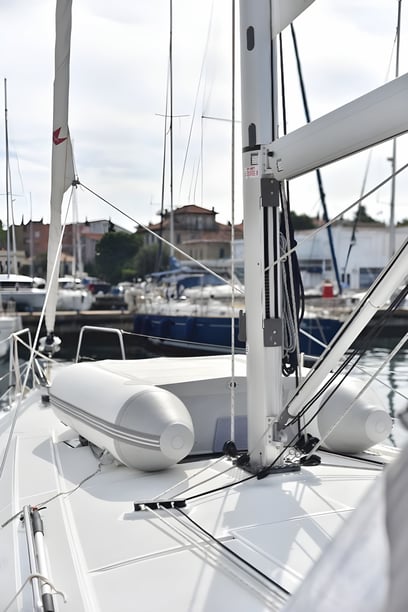 Zadar Sailboat 3 cabin 8 berths 8 guests 12.43 m Listing Number: #3164 4