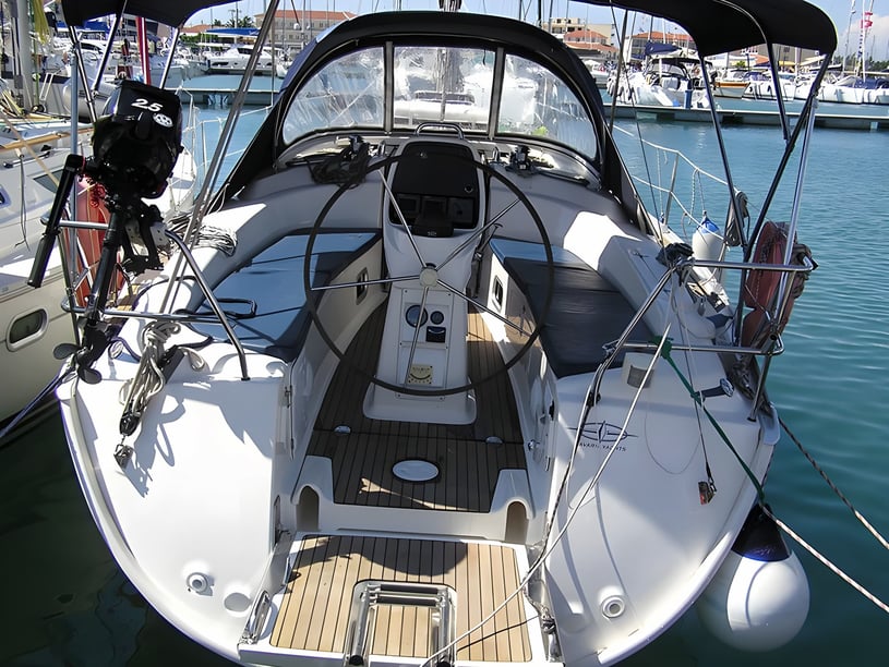 Lefkada Sailboat 3 cabin 7 berths 7 guests 10.76 m Listing Number: #318 4