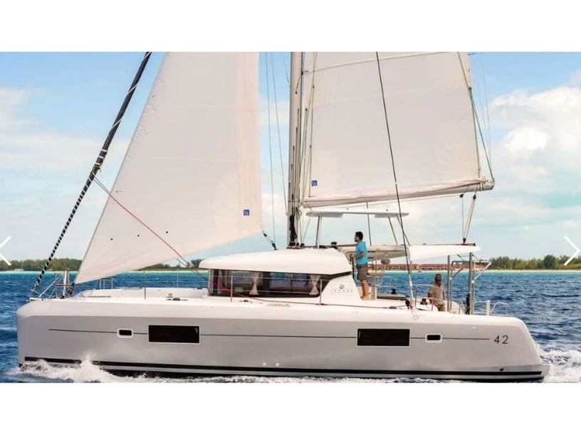 Tourlos Catamaran 4 cabin 10 berths 12 guests 12.8 m Listing Number: #3224