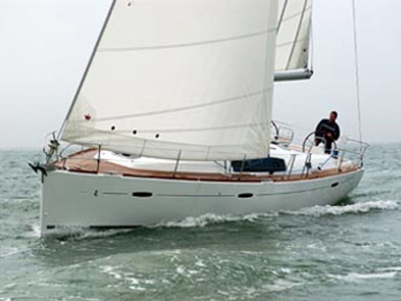 Rome Sailboat 3 cabin 8 berths 8 guests 13.13 m Listing Number: #3365