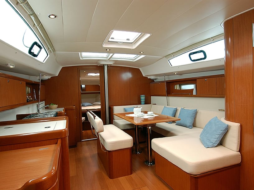 Rome Sailboat 3 cabin 8 berths 8 guests 13.13 m Listing Number: #3365 2