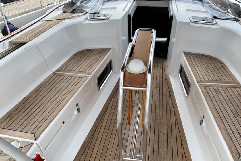 Marmaris Sailboat 4 cabin 8 berths 8 guests 13.52 m Listing Number: #3388 4