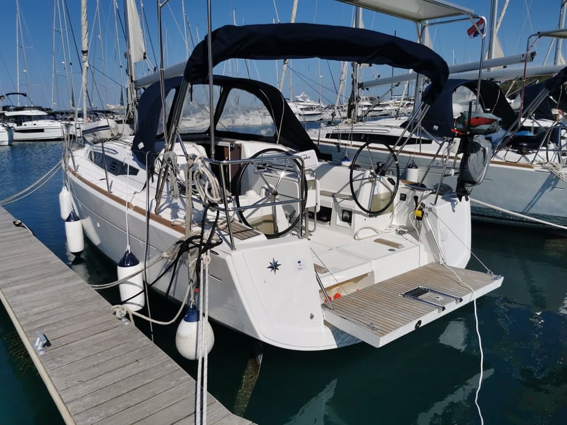 Arrastra Sailboat 3 cabin 8 berths 8 guests 10.69 m Listing Number: #3474 4