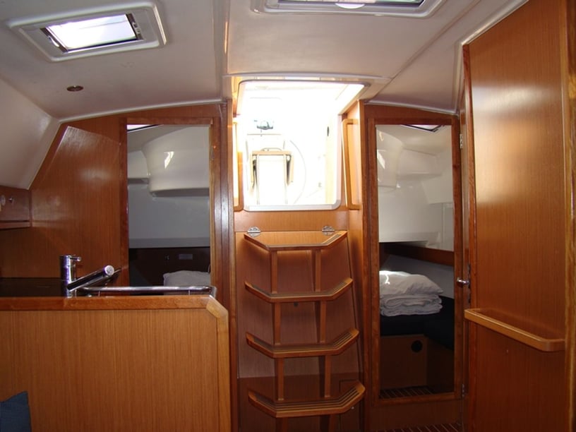 Biograd Sailboat 3 cabin 8 berths 8 guests 11.3 m Listing Number: #351 5