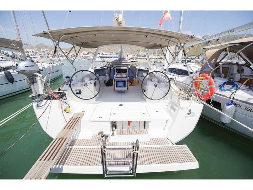 Port de Pollença Sailboat 3 cabin 6 berths 6 guests 13.85 m Listing Number: #3510