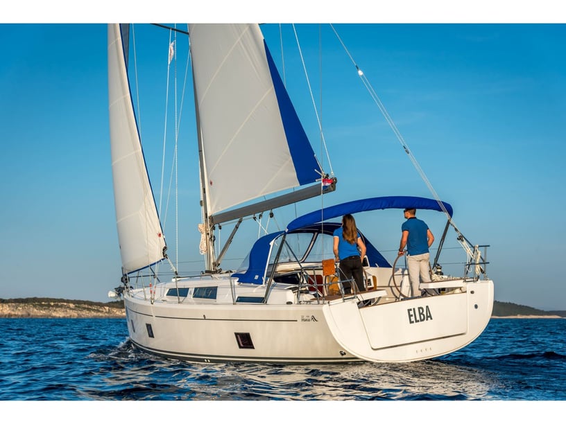 Medulin Sailboat 3 cabin 8 berths 8 guests 12.4 m Listing Number: #3550