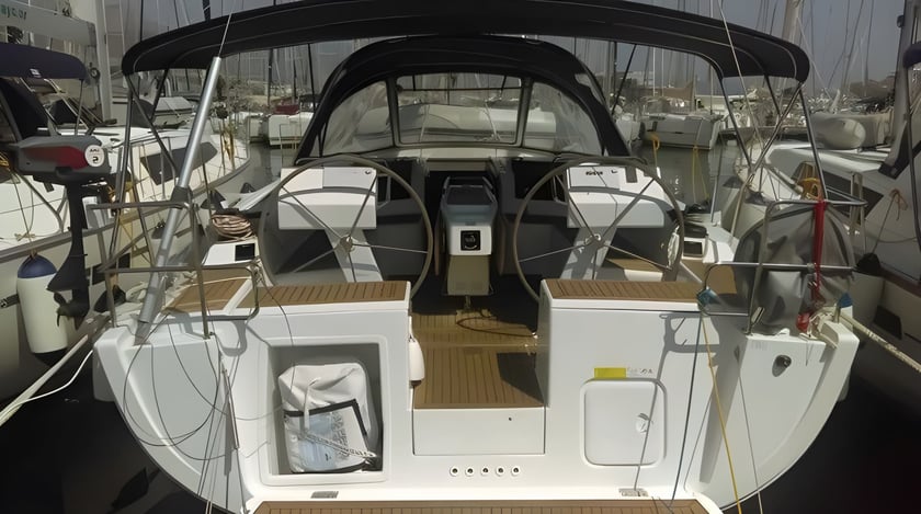 Dubrovnik Sailboat 4 cabin 10 berths 10 guests 13.95 m Listing Number: #3581