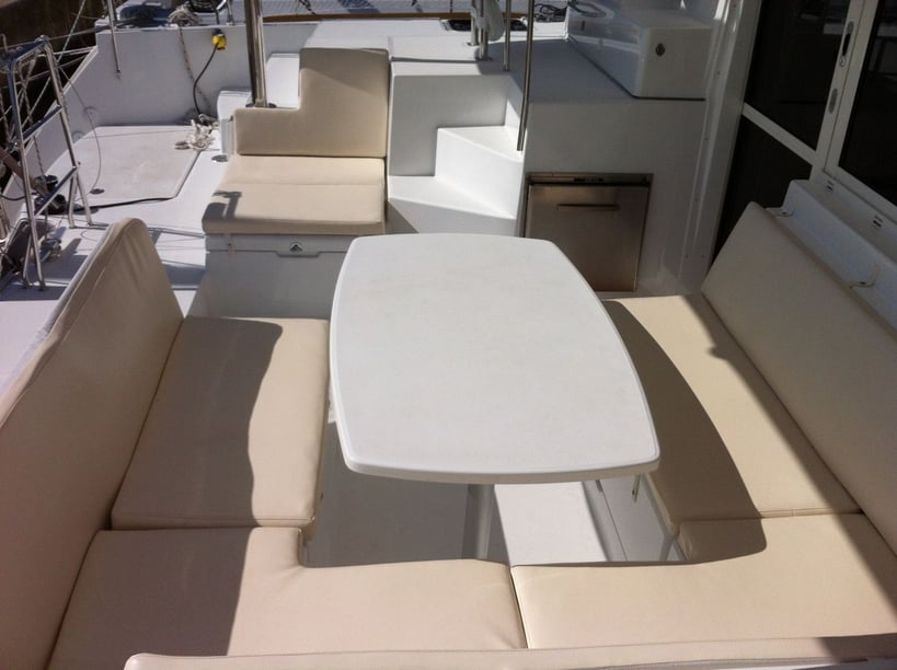 Medulin Catamaran 6 cabin 12 berths 12 guests 11.97 m Listing Number: #3596 5