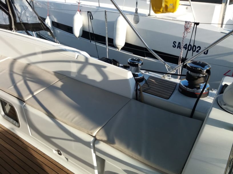 Salerno Zeilboot Cabine 6  10  slaapplaatsen 12  gasten 16.16 m Lijstnummer: #3681 3