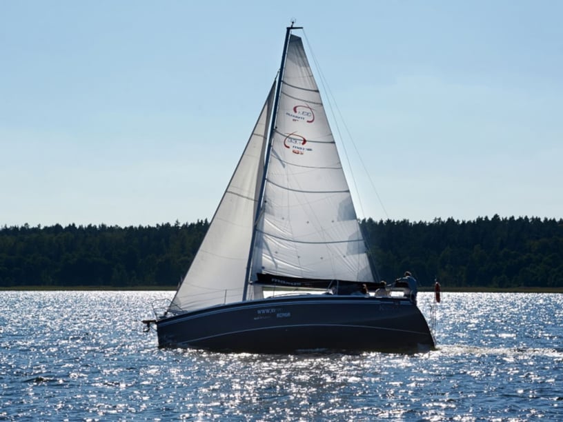 Węgorzewo Zeilboot Cabine 3  10  slaapplaatsen 10  gasten 10.45 m Lijstnummer: #3735