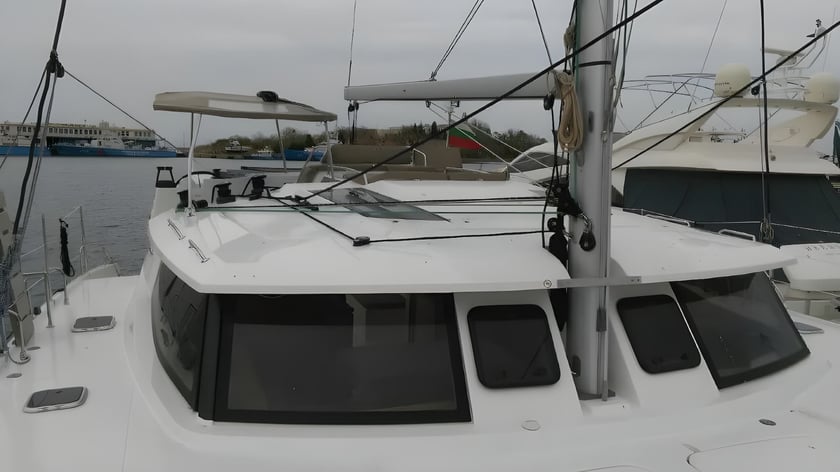 Cogolin Catamaran 4 cabin 8 berths 8 guests 13.3 m Listing Number: #3810 3