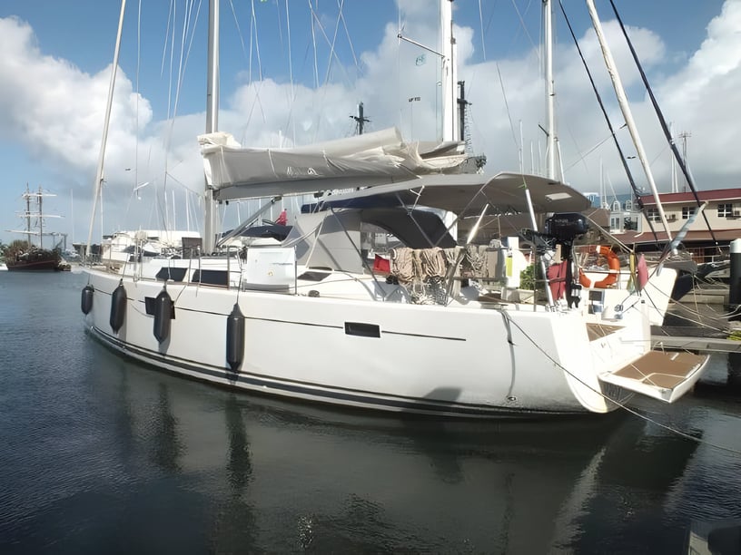 Cogolin Sailboat 4 cabin 9 berths 9 guests 14.82 m Listing Number: #3816