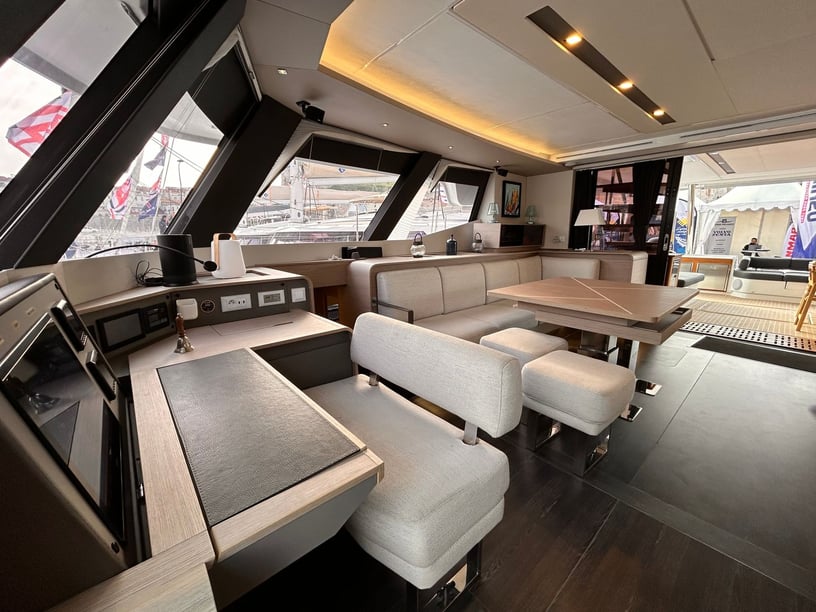 Cogolin Katamaran 4 kabin Konaklama 8 kişi Seyir 8 kişi 17.94 m İlan No: #3819 3