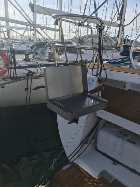 Pirovac Segelboot 5 Kabine 12 Liegeplätze 12 Gäste 15.2 m Nummer des Inserats: #390 4