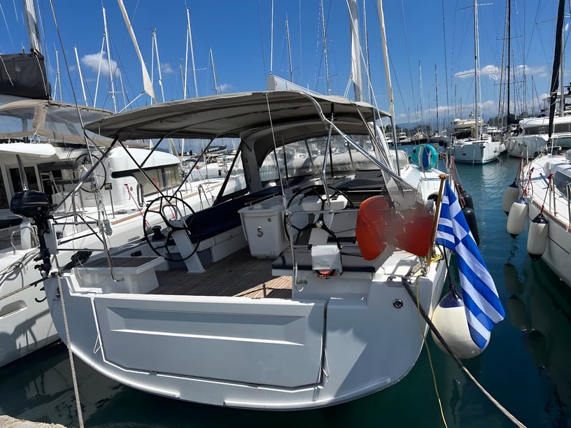 Gouvia Sailboat 6 cabin 12 berths 12 guests 15.94 m Listing Number: #3906 5