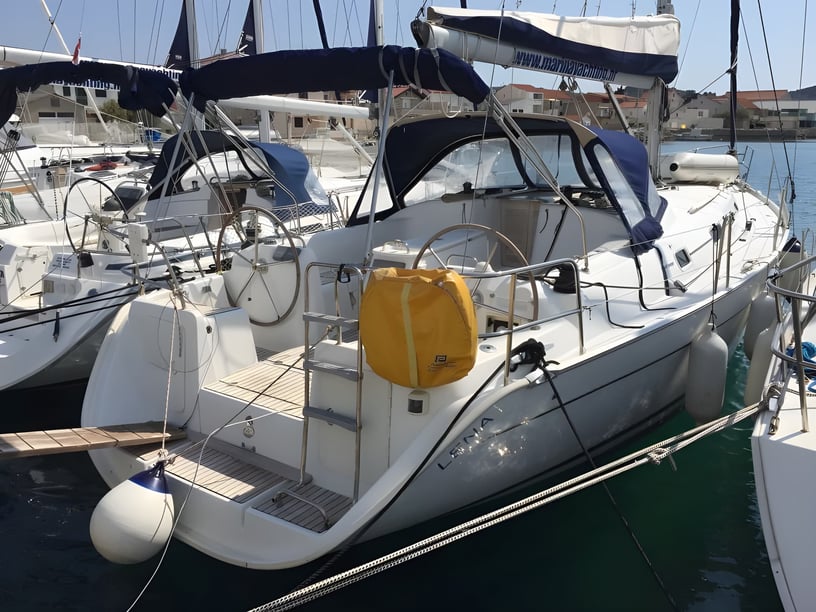 Murter Sailboat 3 cabin 8 berths 8 guests 11.82 m Listing Number: #4046