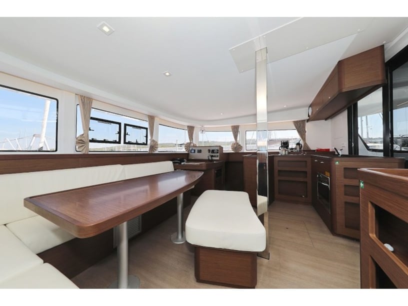 Sukošan Catamaran 6 cabin 12 berths 12 guests 12.94 m Listing Number: #411 5