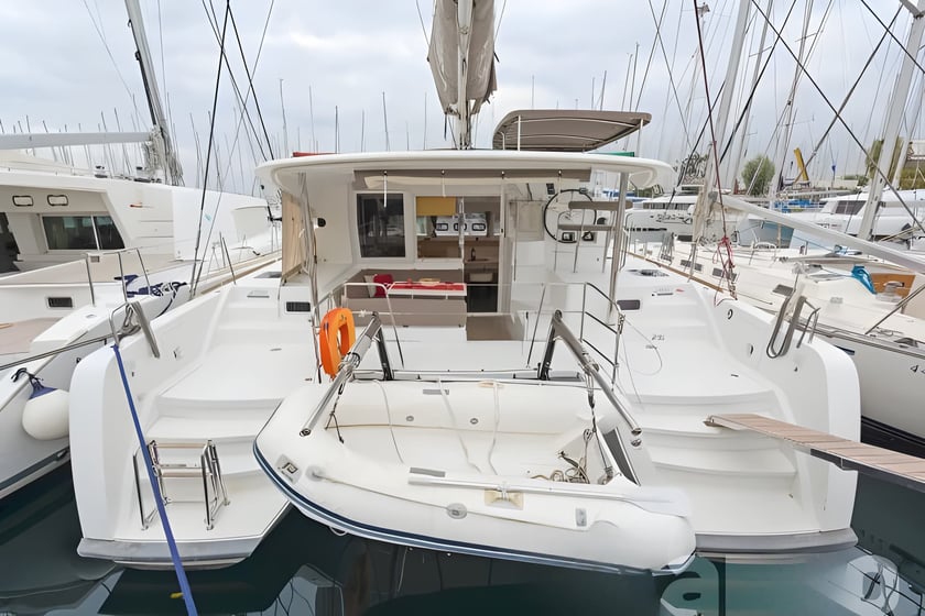 Kos Catamaran 6 cabin 10 berths 10 guests 11.74 m Listing Number: #4119