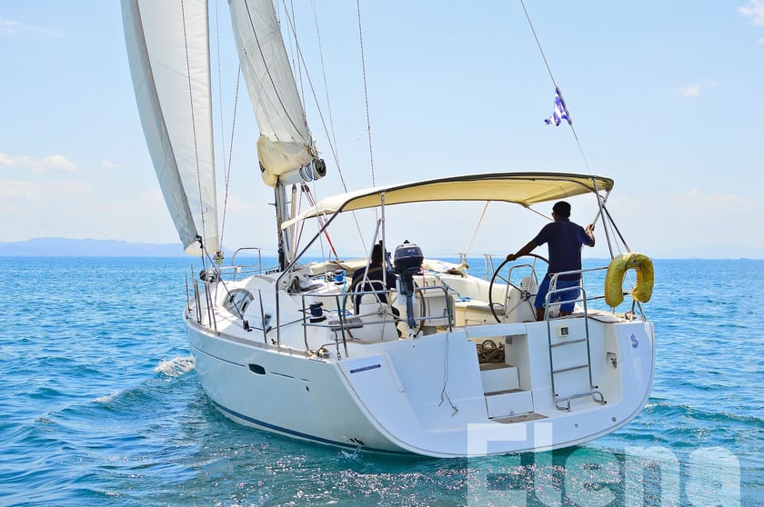 Athens Sailboat 4 cabin 8 berths 8 guests 13 m Listing Number: #4132