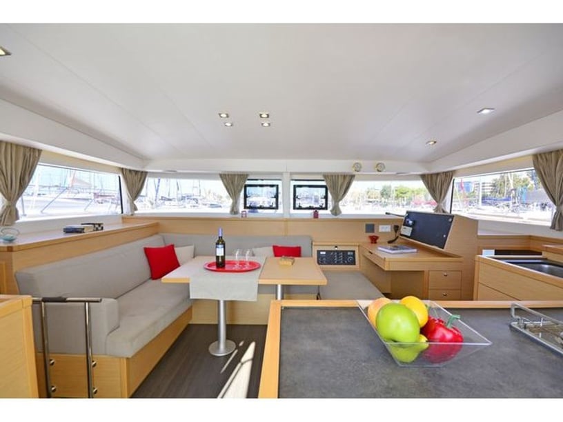 Lavrion Catamaran 6 cabin 10 berths 10 guests 11.97 m Listing Number: #4144 2