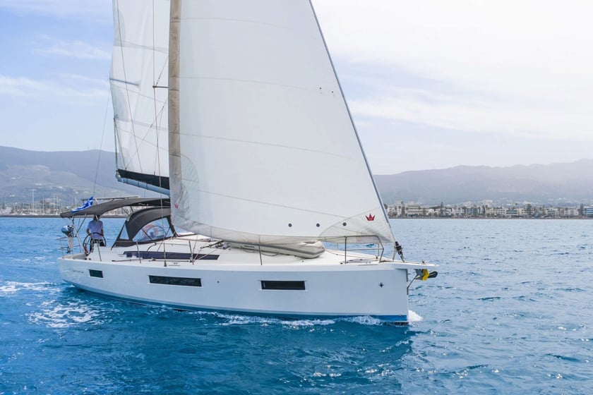 Kos Zeilboot Cabine 4  8  slaapplaatsen 8  gasten 13 m Lijstnummer: #4180 4