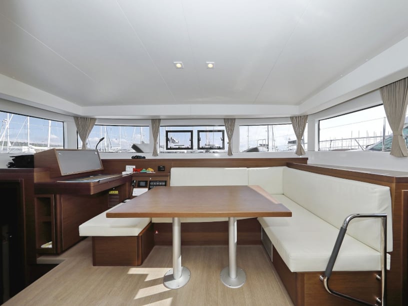 Sukošan Catamaran 6 cabin 12 berths 12 guests 11.74 m Listing Number: #425 4