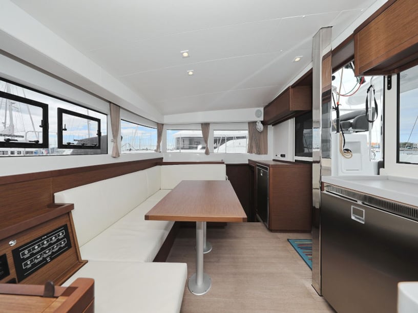 Sukošan Katamaran 6 kabin Konaklama 12 kişi Seyir 12 kişi 11.74 m İlan No: #430 4