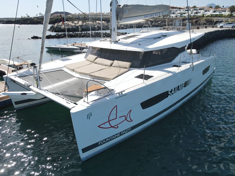 Ibiza Catamaran 4 cabin 10 berths 10 guests 11.73 m Listing Number: #4328