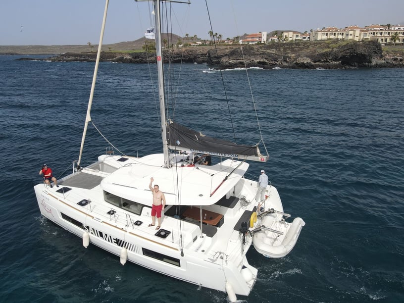 Ibiza Catamaran 4 cabin 11 berths 11 guests 11.74 m Listing Number: #4330 3