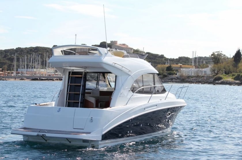 Cannigione Bateau à moteur Cabine 2  Couchettes 4  Invités 10  10.2 m Numéro de l'annonce: #4366 5