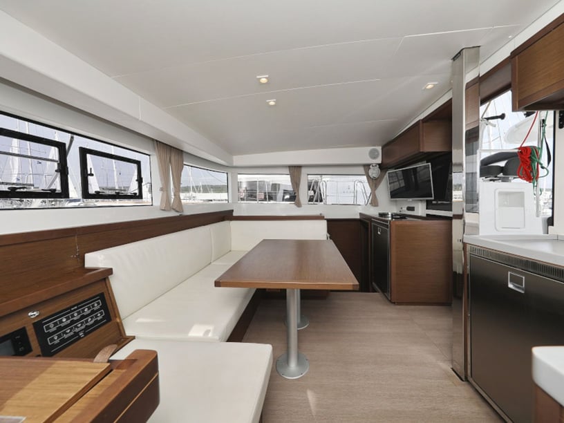 Sukošan Catamaran 6 cabin 12 berths 12 guests 11.74 m Listing Number: #444 3