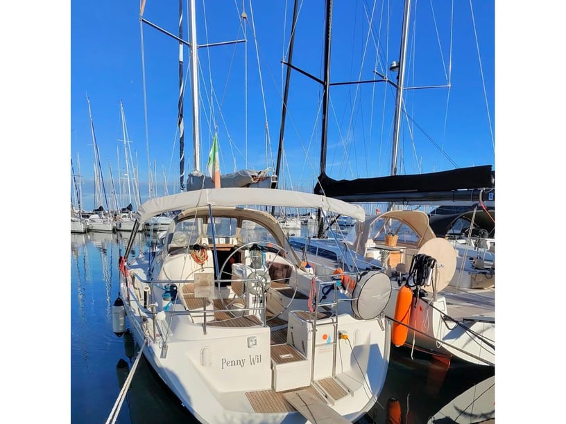 Punta Ala Barca a vela cabina 4  cuccette 10  10  ospiti 12.3 m Numero dell'inserzione: #4579