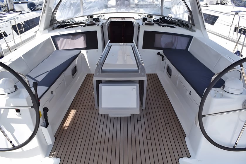 Kaštel Gomilica Voilier Cabine 4  Couchettes 10  Invités 10  14.6 m Numéro de l'annonce: #4605 4