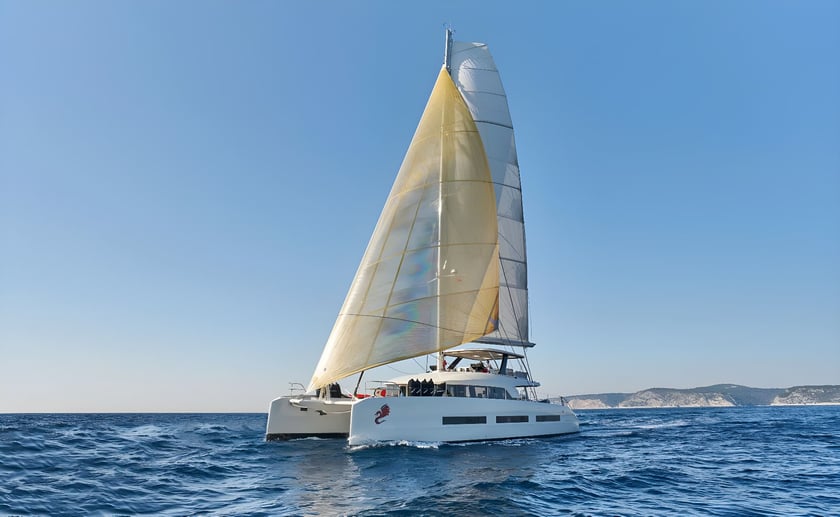 Kaštel Gomilica Catamaran Cabine 4  Couchettes 8  Invités 8  23.28 m Numéro de l'annonce: #4649 5