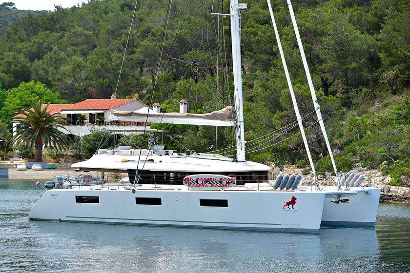 Kaštel Gomilica Catamaran Cabine 5  Couchettes 10  Invités 10  18.9 m Numéro de l'annonce: #4653 5