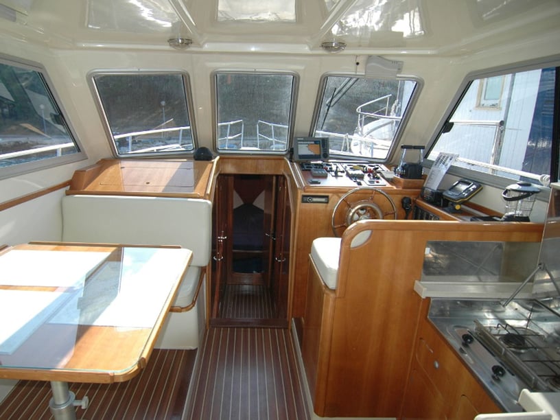 Sukošan Motoscafo cabina 3  cuccette 7  7  ospiti 10.8 m Numero dell'inserzione: #4700 2