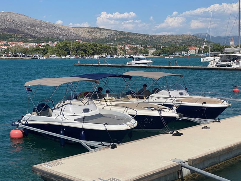 Trogir Sürat Teknesi 1 kabin Konaklama 2 kişi Seyir 6 kişi 7.65 m İlan No: #4736 5