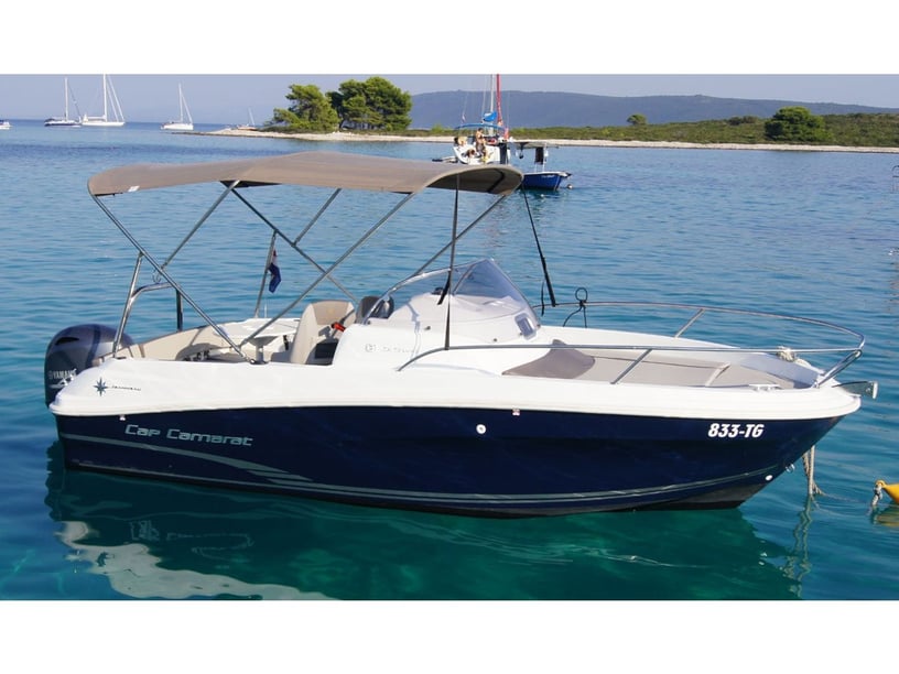 Trogir Motorboot Cabine 1  2  slaapplaatsen 5  gasten 5.48 m Lijstnummer: #4737