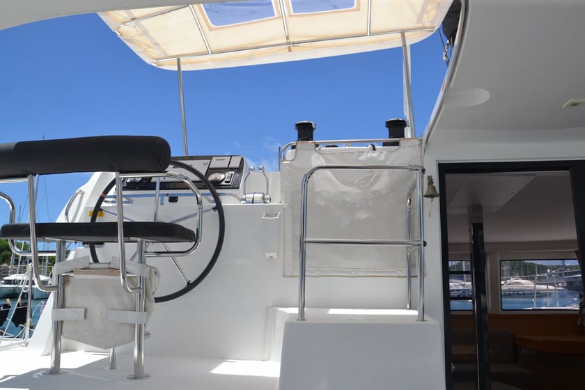 Martinique Katamaran 6 kabin Konaklama 10 kişi Seyir 10 kişi 12.8 m İlan No: #4765 5