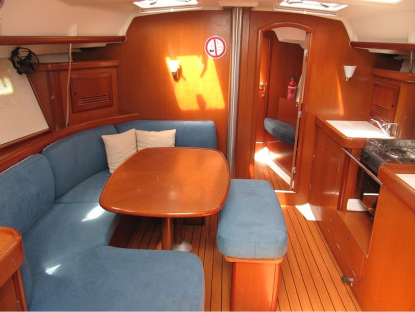 Vinišće Sailboat 3 cabin 8 berths 8 guests 11.89 m Listing Number: #4834 2